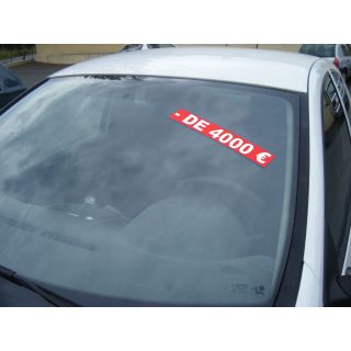 Autocollant Pare Brise Avantage rouge - de 4000 €