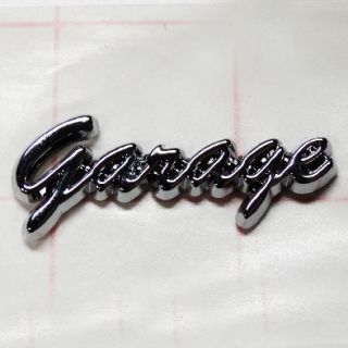Lettres adhésives chromées GARAGE en un seul bloc